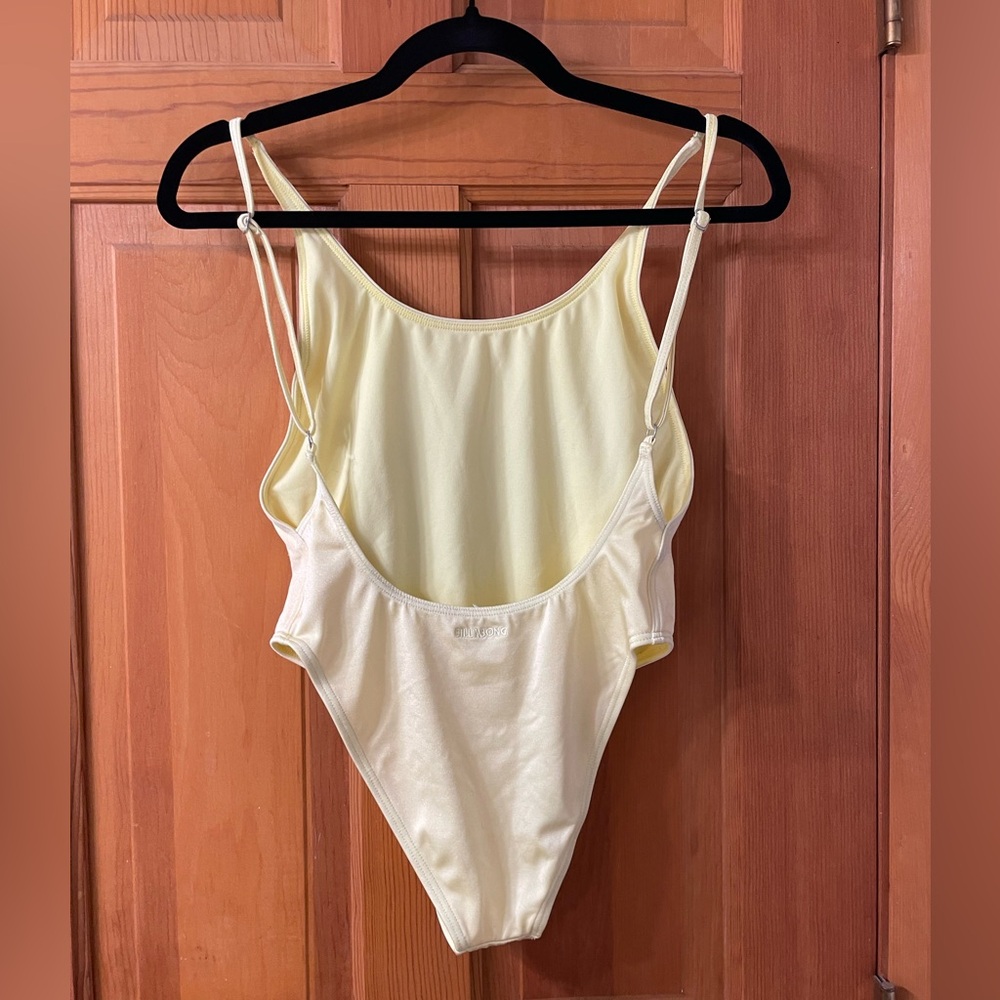 Billabong x UO Retro Baywatch High-rise Style Gold One-Piece Women Swimsuit - Picture 3 of 7